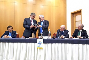 Sobre a conferência no Rotary Club