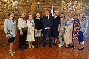 Encontro entre o Embaixador e a delegação da organização sem fins lucrativos “União das Forças Femininas” Encontro entre o Embaixador e a delegação da organização sem fins lucrativos “União das Forças Femininas”