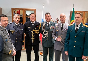 Sobre a receção por ocasião do Dia do Defensor da Pátria