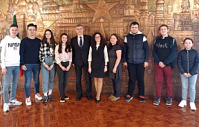 Sobre a receção na Embaixada dos participantes da ação educativa no âmbito do Dia Internacional da Língua Materna Sobre a receção na Embaixada dos participantes da ação educativa no âmbito do Dia Internacional da Língua Materna