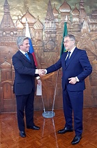 Reunião com o novo cônsul honorário da Rússia Reunião com o novo cônsul honorário da Rússia